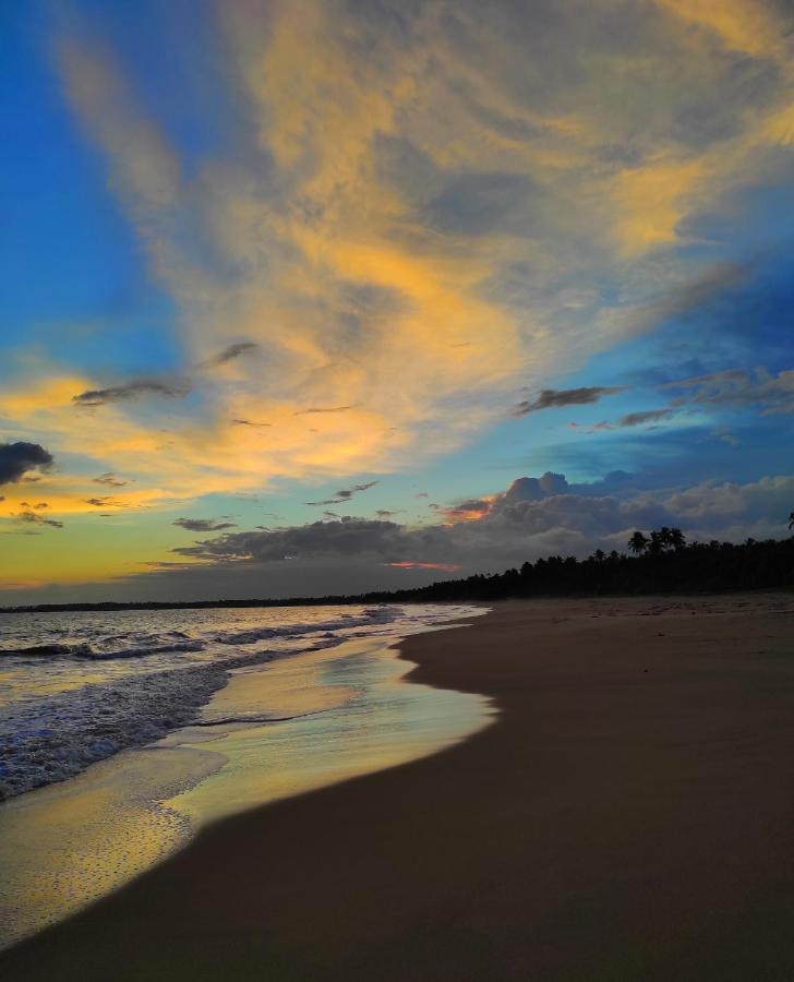 Sleeping Elephant Beach Resort Tangalle Exteriör bild