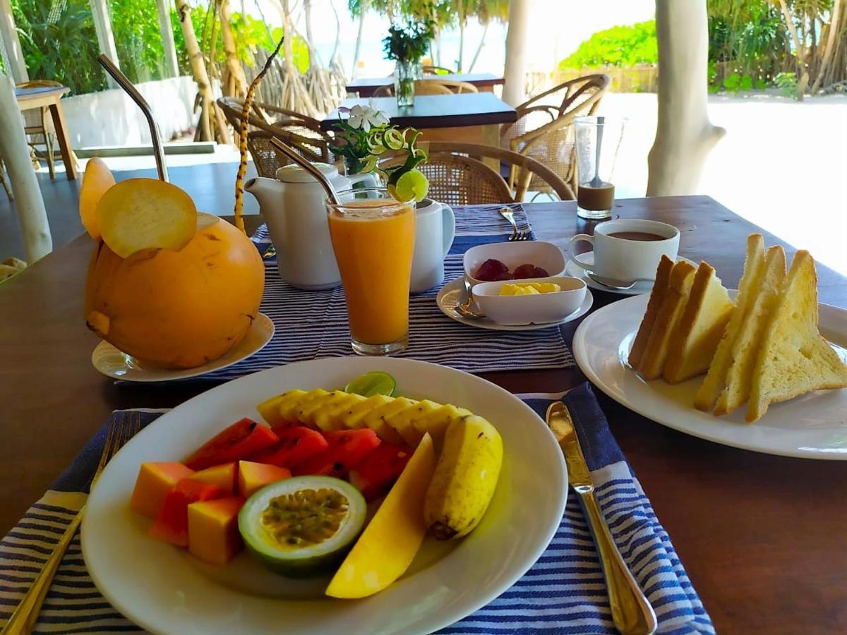 Sleeping Elephant Beach Resort Tangalle Exteriör bild