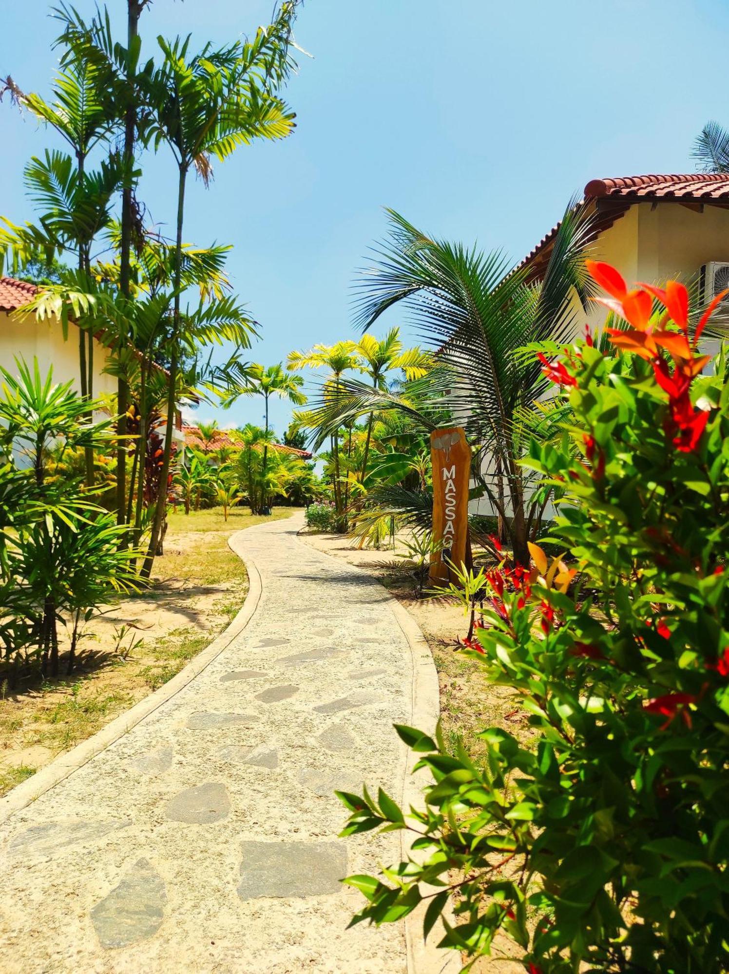 Sleeping Elephant Beach Resort Tangalle Exteriör bild