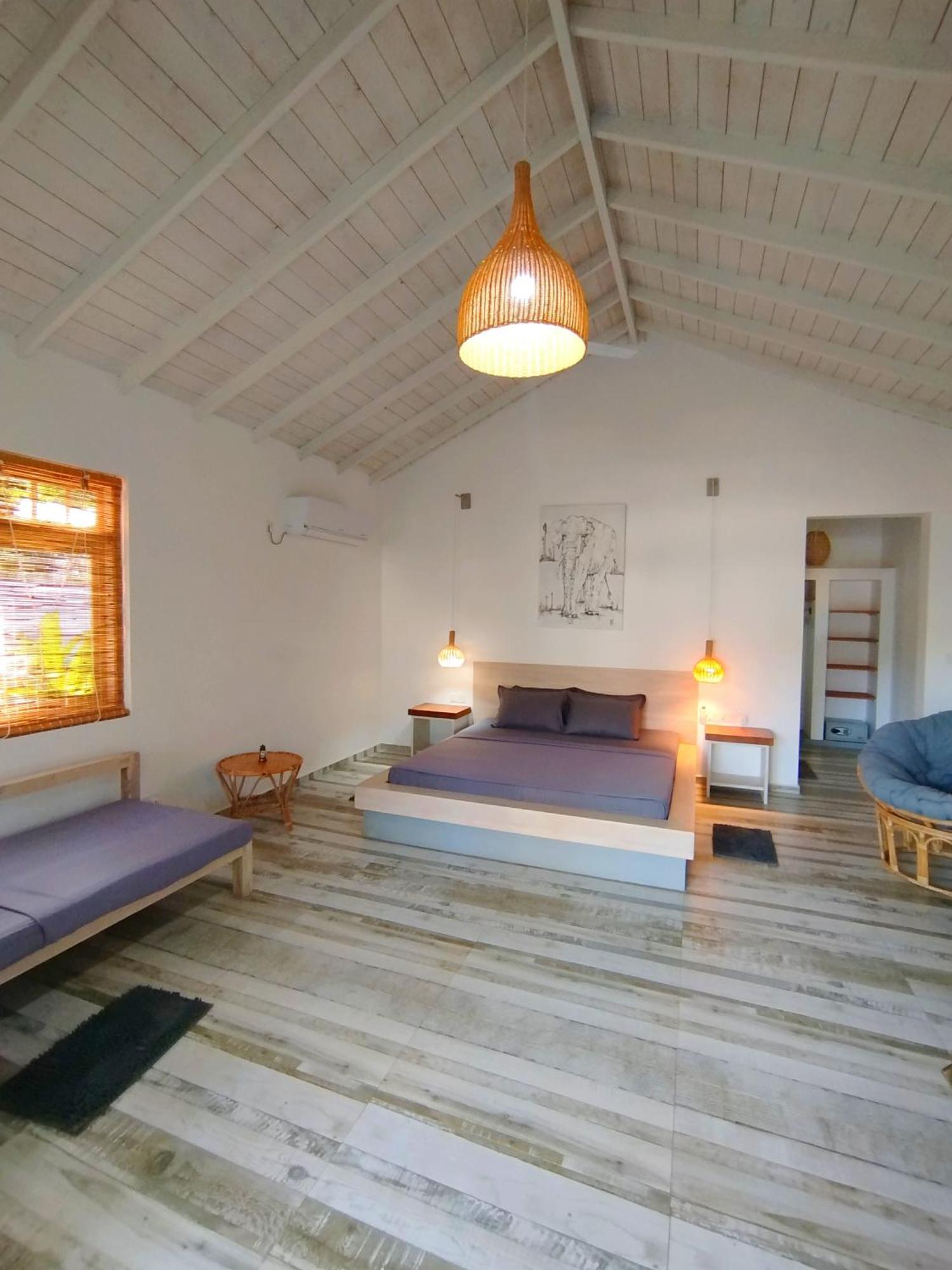 Sleeping Elephant Beach Resort Tangalle Exteriör bild